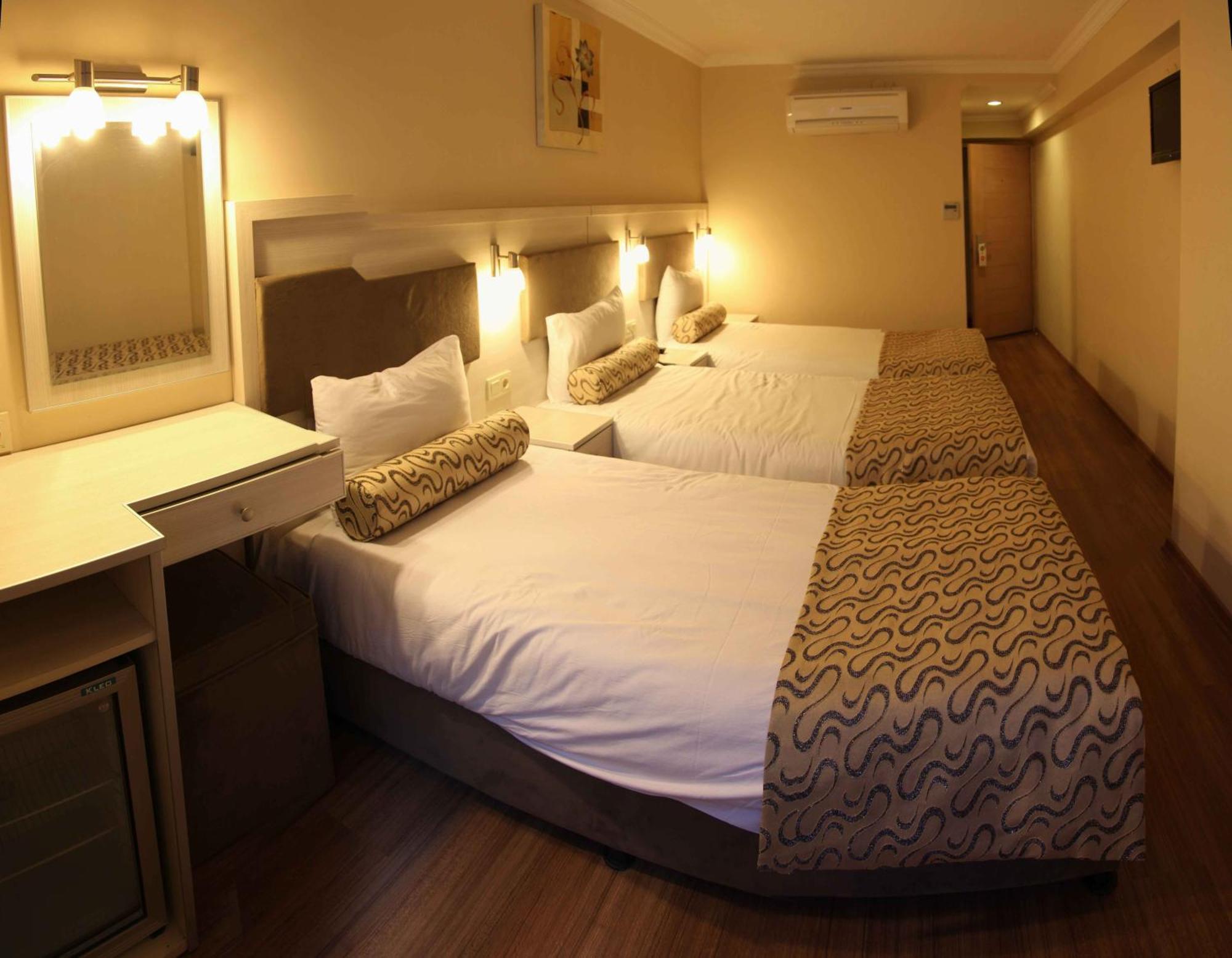 Grand Zeybek Hotel Smirne Esterno foto