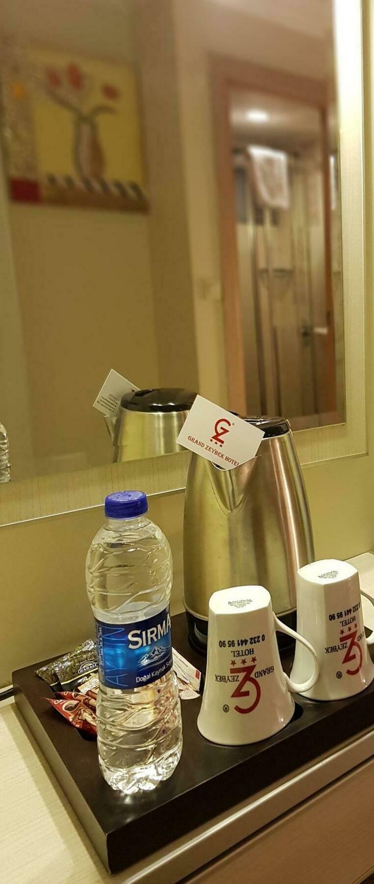 Grand Zeybek Hotel Smirne Esterno foto