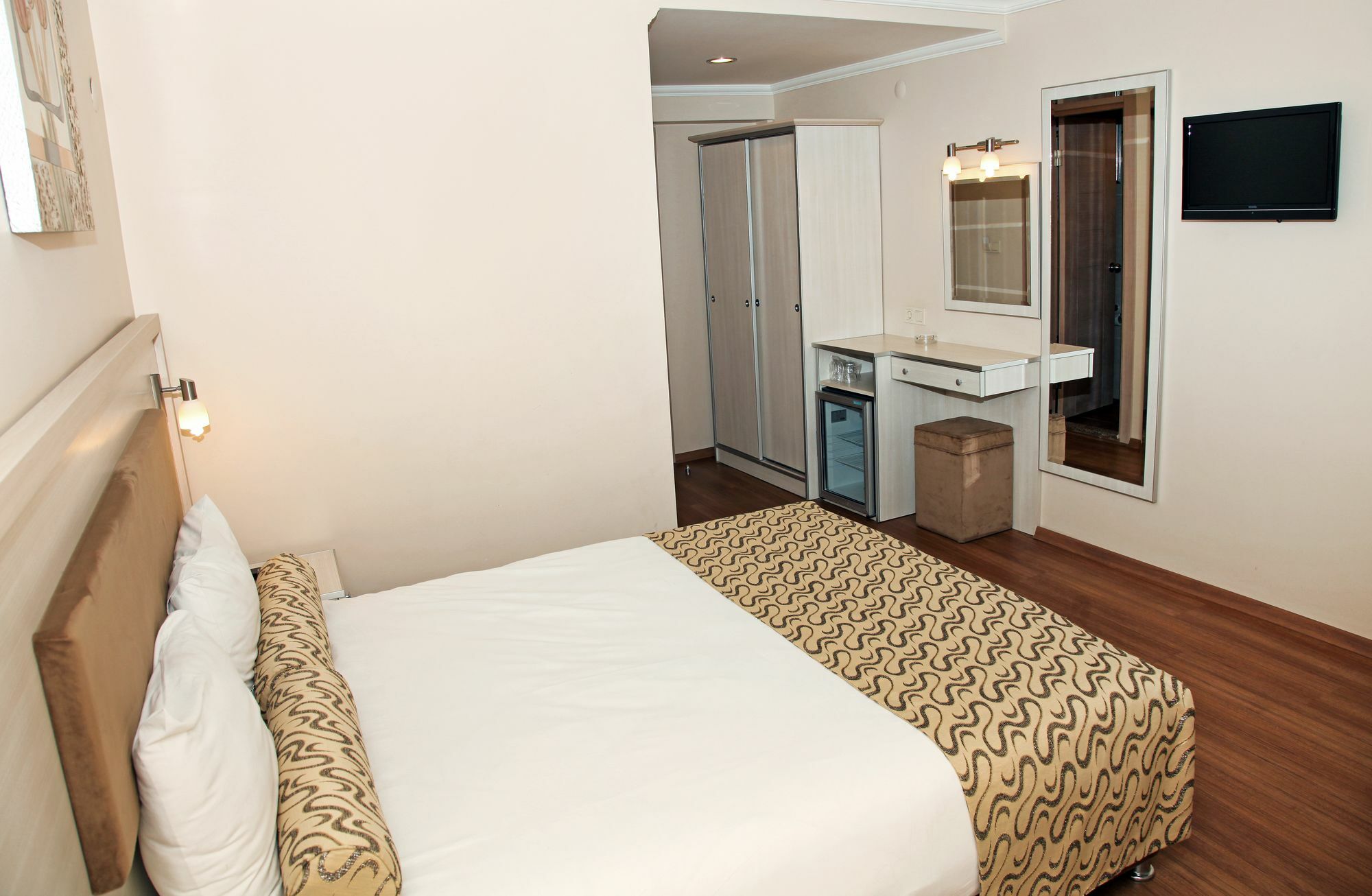 Grand Zeybek Hotel Smirne Esterno foto